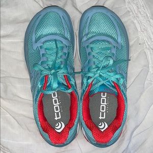 Topo Athletic Ultrafly 2 Tennis Shoes